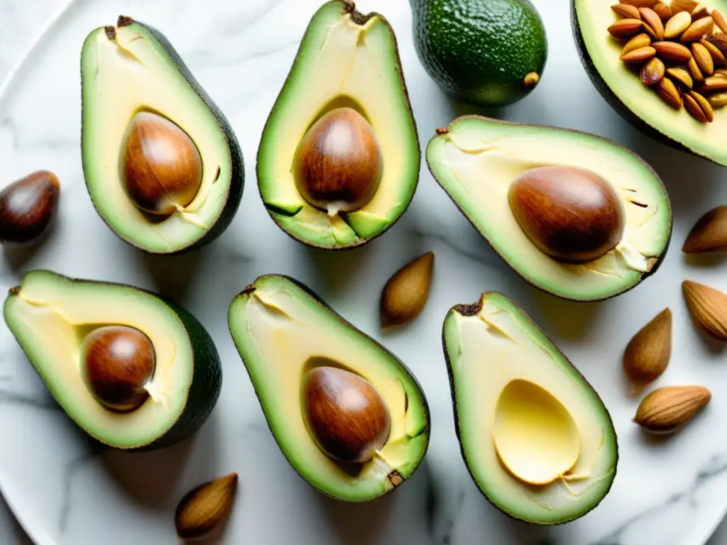 Delicias Saludables: Avocado, Nueces, Semillas y Pescado Una composición vibrante de alimentos saludables ricos en grasas beneficiosas fortalecen el sistema inmunológico, dispuestos artísticamente en una tabla de cortar de mármol blanco